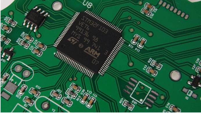 PCB走線(xiàn)的阻抗受哪些因素影響